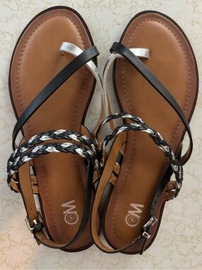 Women's Braided Strappy Sandals in Black and Silver